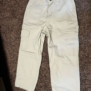 Hollister cargos